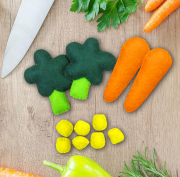 11 Parça Brokoli Mısır ve Havuç Mini Sebze Organik Keçe Oyuncak Seti